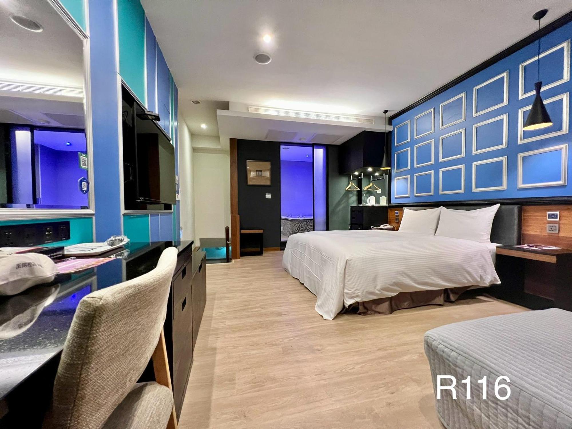 Catwalk Motel -Tainan Exterior photo
